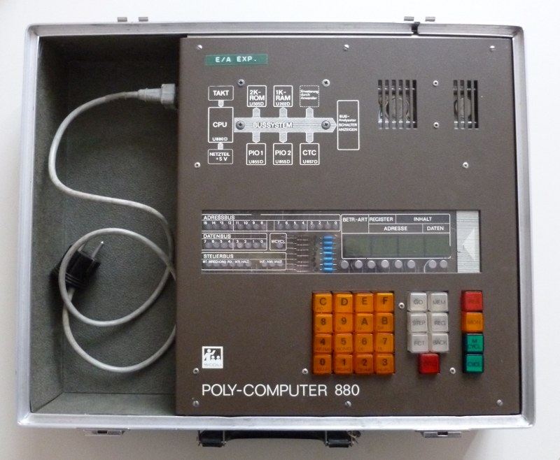 Polycomputer 880