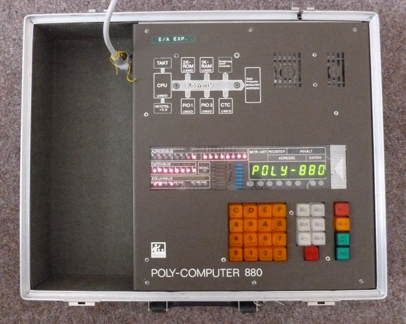 Polycomputer 880